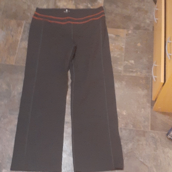 Grey Athletics Boot Cut Yoga Pants - Picture 1 of 4